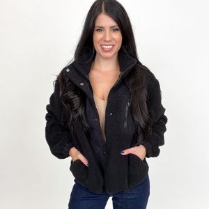 😍 NWT Love Tree fleece jacket